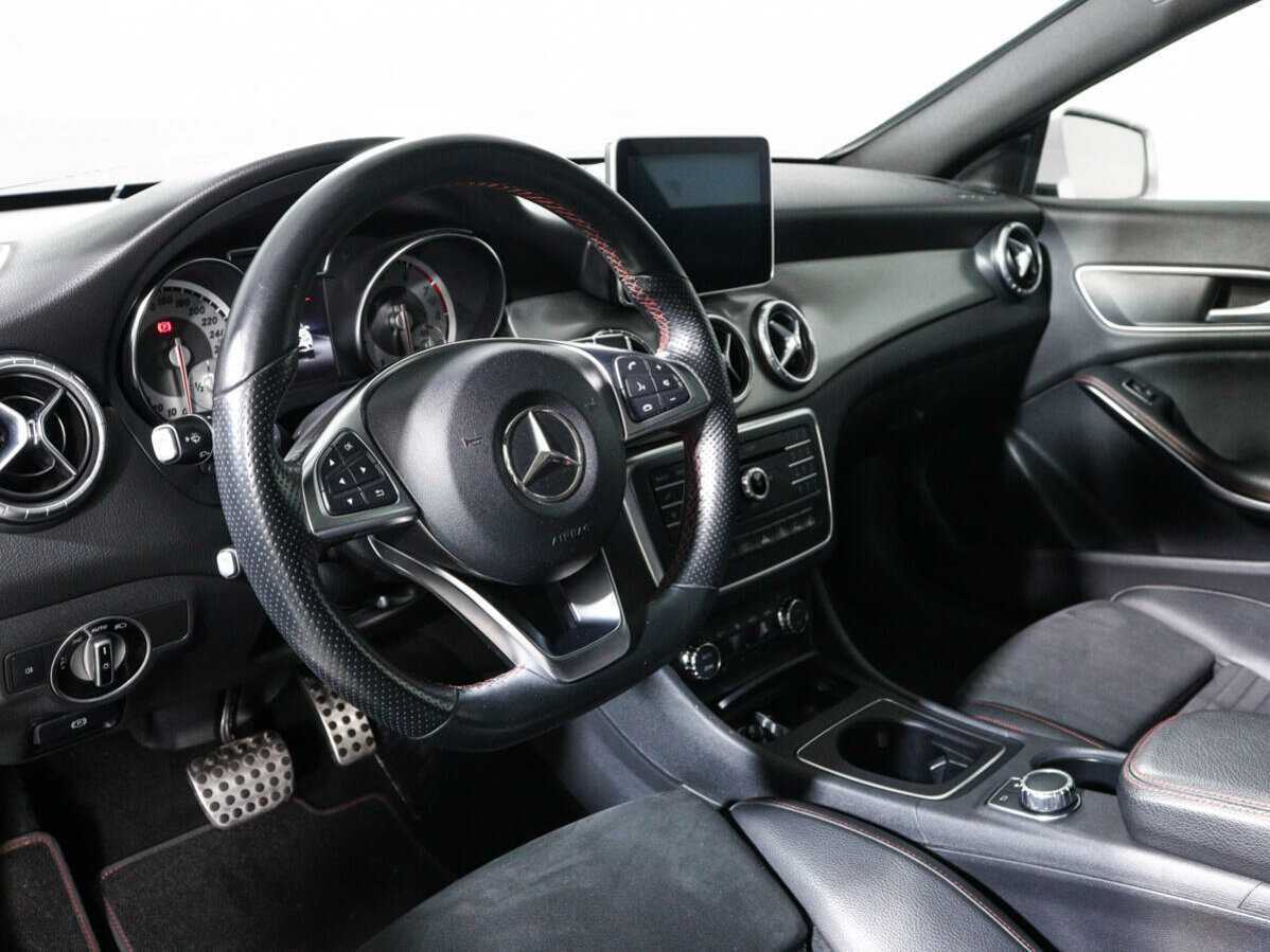 Mercedes-Benz CLA 200, 2016 Фото №11