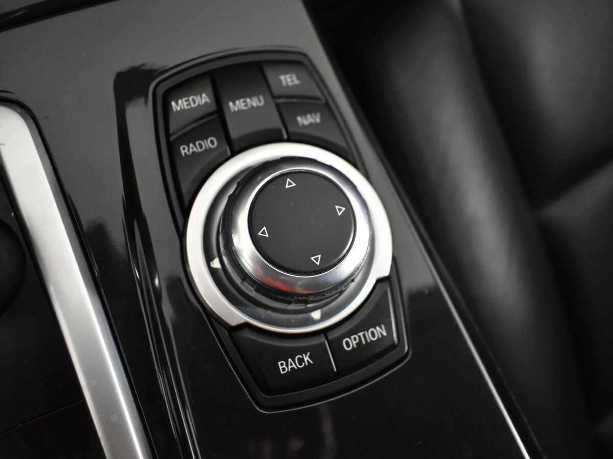 BMW 5 серии 528i xDrive, 2014 Фото №18