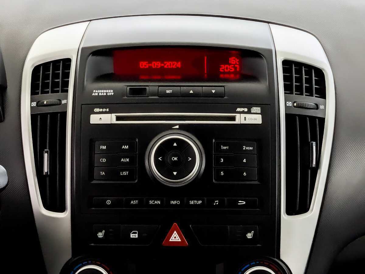 Kia Ceed, 2012 Фото №13