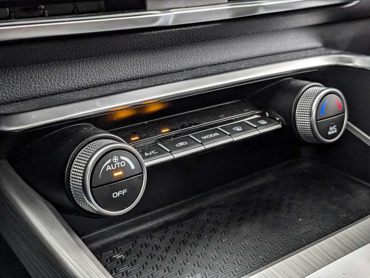 Geely Coolray, 2020 Фото №17