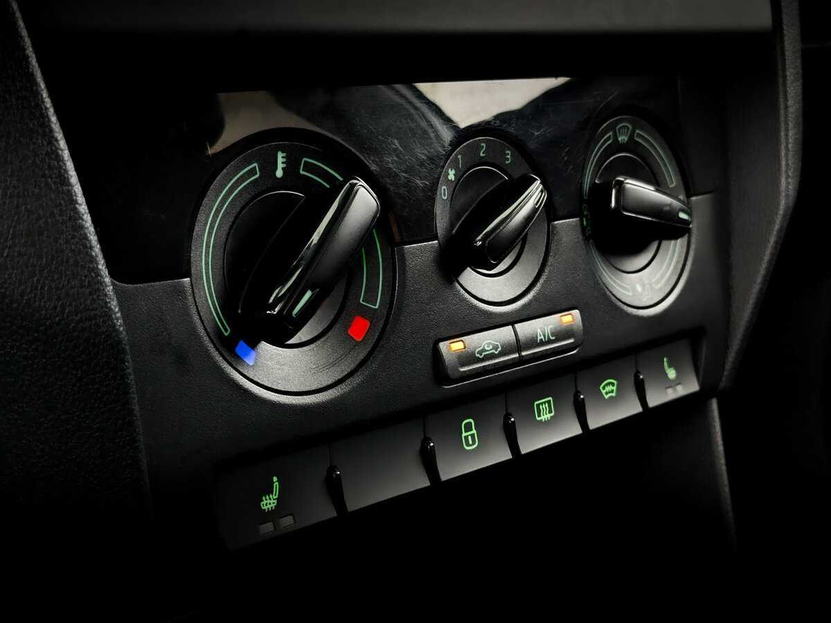 Skoda Rapid, 2018 Фото №21