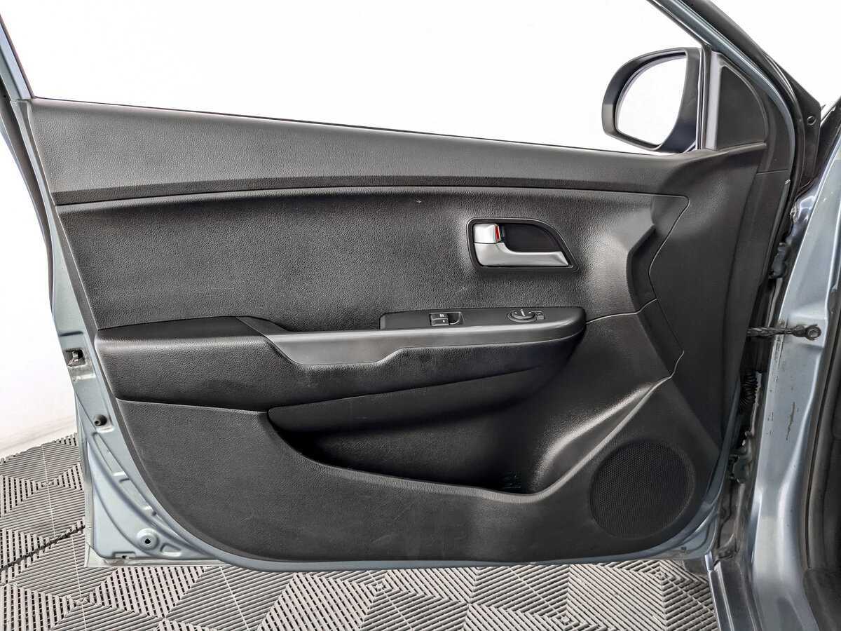 Kia Rio, 2015 Фото №15