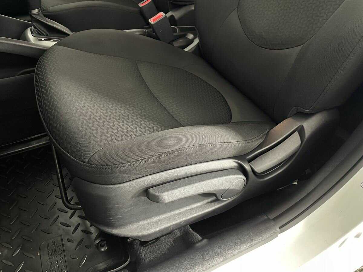 Kia Rio, 2017 Фото №10