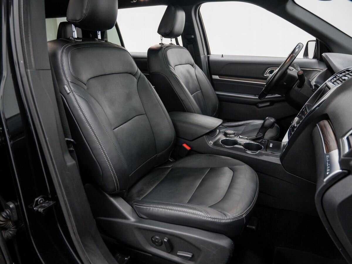 Ford Explorer, 2018 Фото №8