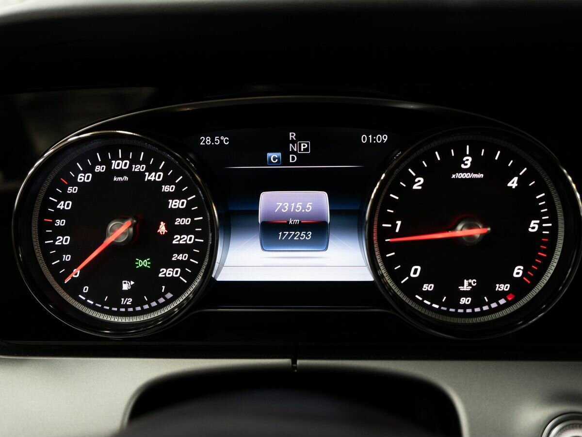 Mercedes-Benz E-Класс 200 d, 2018 Фото №17