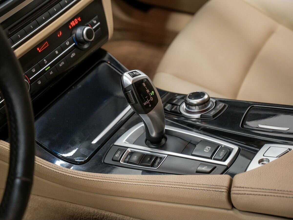 BMW 5 серии 520d, 2014 Фото №17