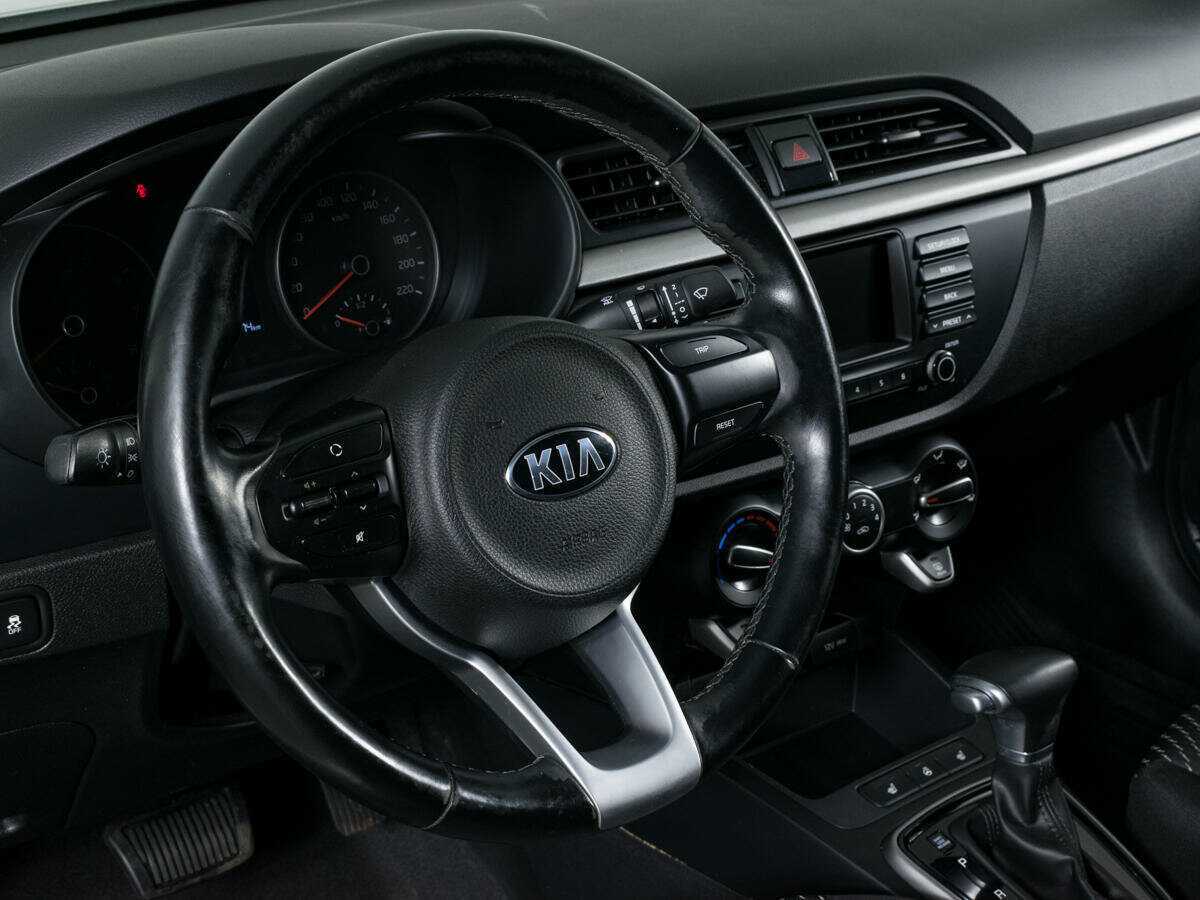 Kia Rio, 2017 Фото №14