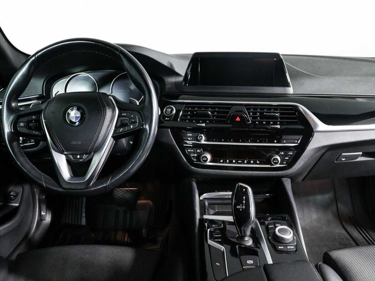 BMW 5 серии 520d, 2019 Фото №10