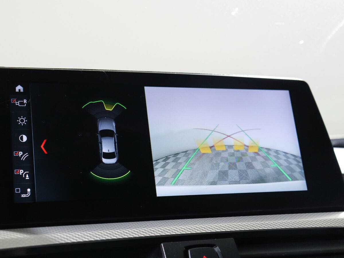 BMW 3 серии 320i xDrive, 2015 Фото №20