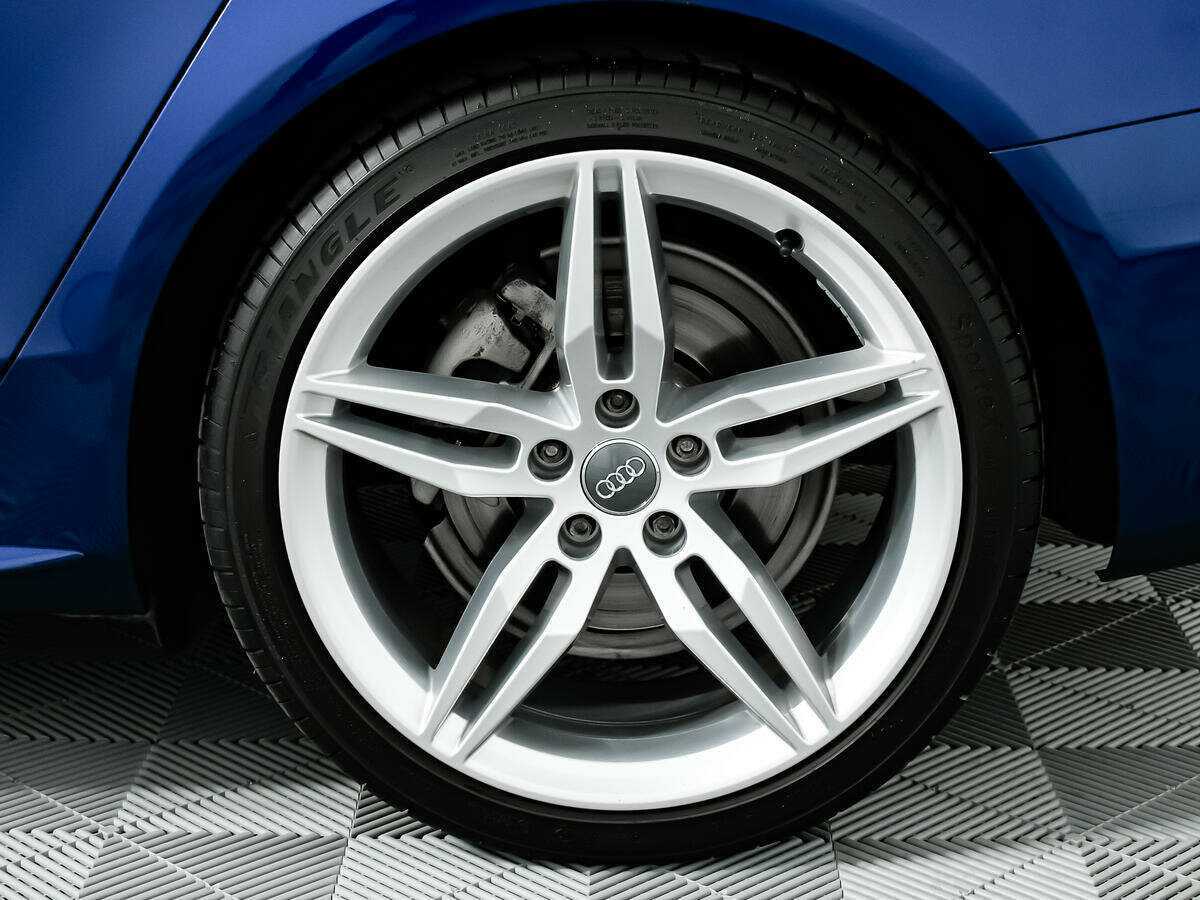 Audi A4, 2014 Фото №13