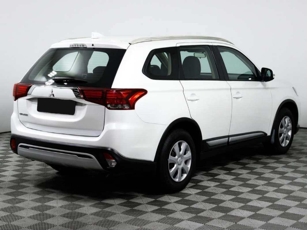 Mitsubishi Outlander, 2021 - 63 800 км. | Фото №4