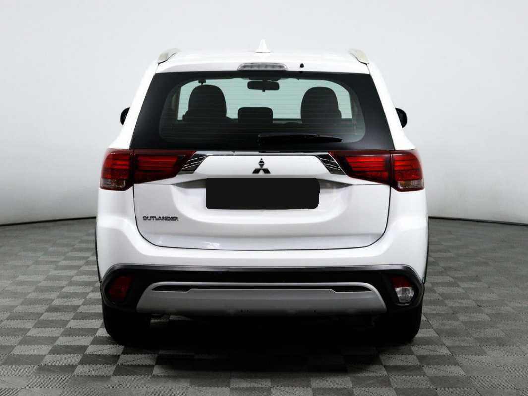 Mitsubishi Outlander, 2021 - 63 800 км. | Фото №5
