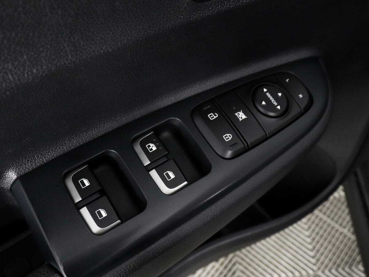 Kia Rio X-Line, 2020 Фото №12