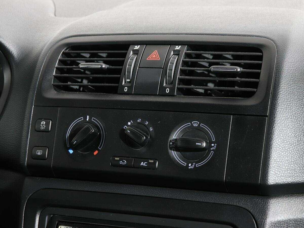 Skoda Fabia, 2014 Фото №11