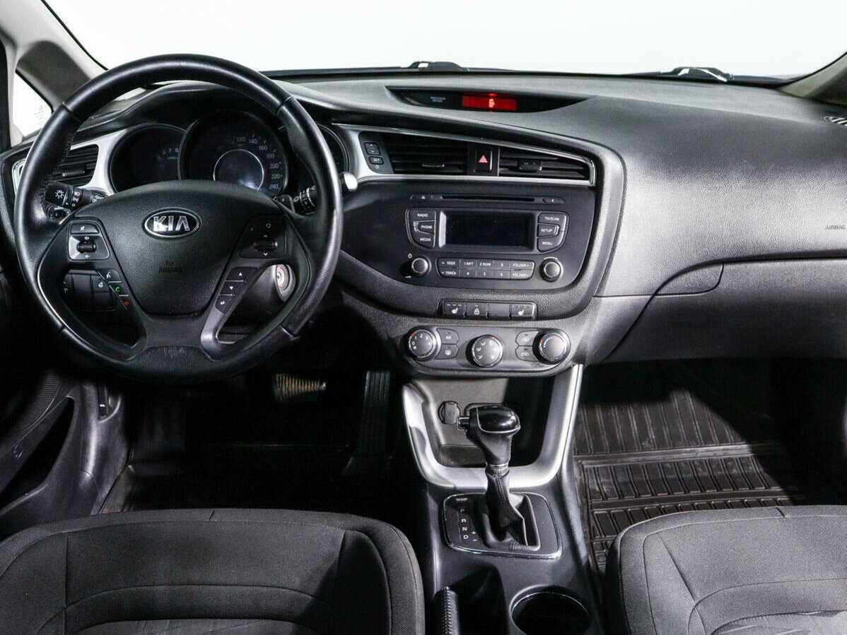 Kia Ceed, 2015 Фото №12