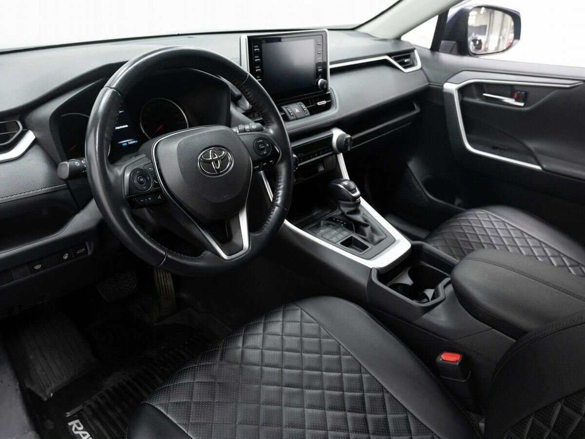 Toyota RAV4, 2021 - 76 800 км. | Фото №8