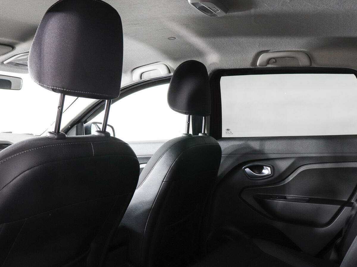 Lada (ВАЗ) XRAY Cross, 2019 Фото №7