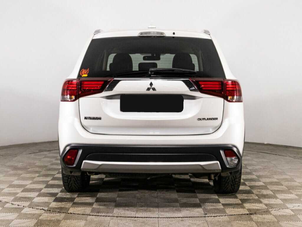 Mitsubishi Outlander, 2018 - 47 168 км. | Фото №6