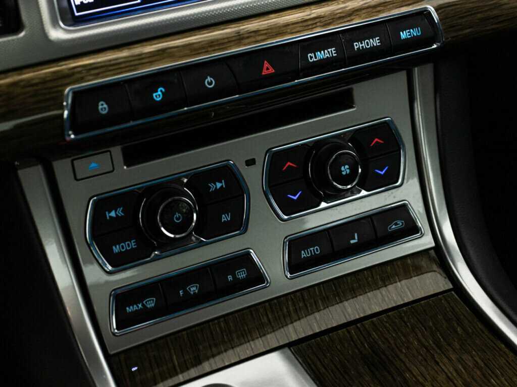 Jaguar XF, 2012 Фото №18