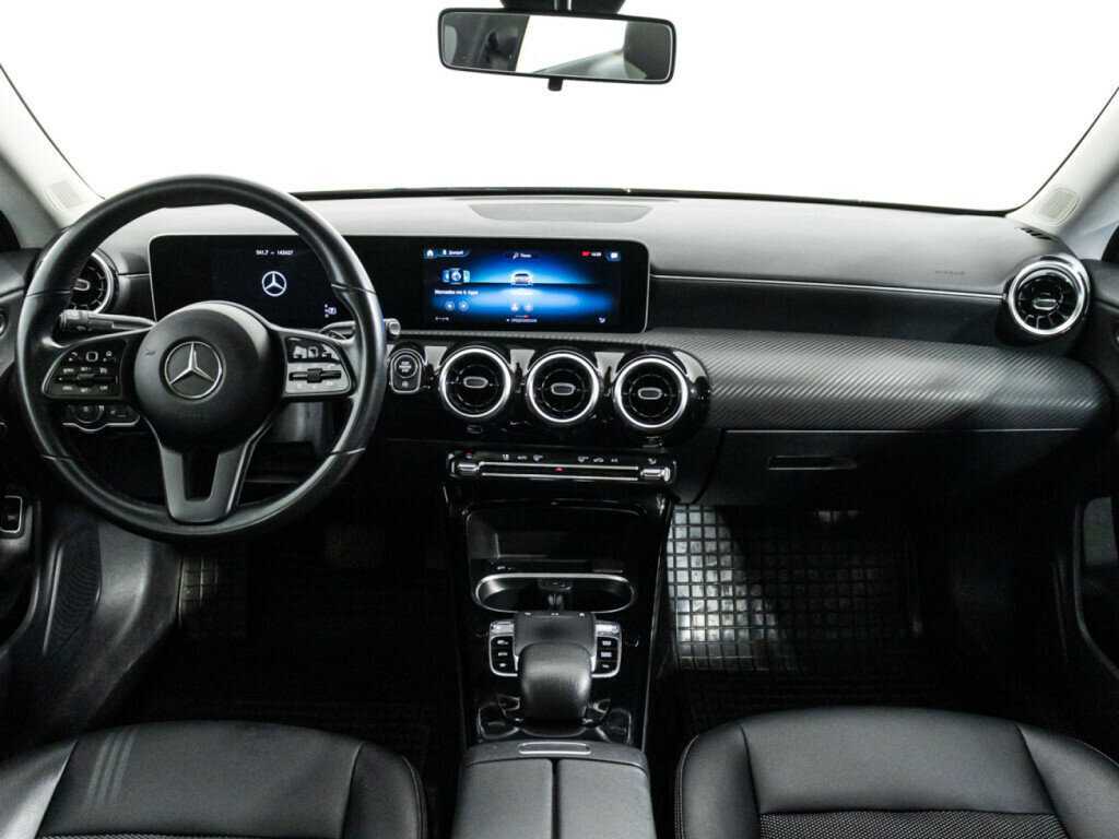 Mercedes-Benz CLA 200, 2019 Фото №13