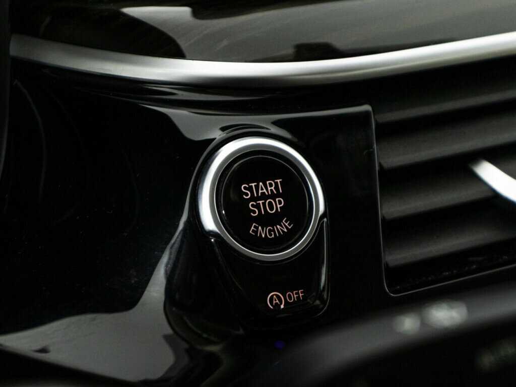 BMW 5 серии 520d xDrive, 2016 Фото №22