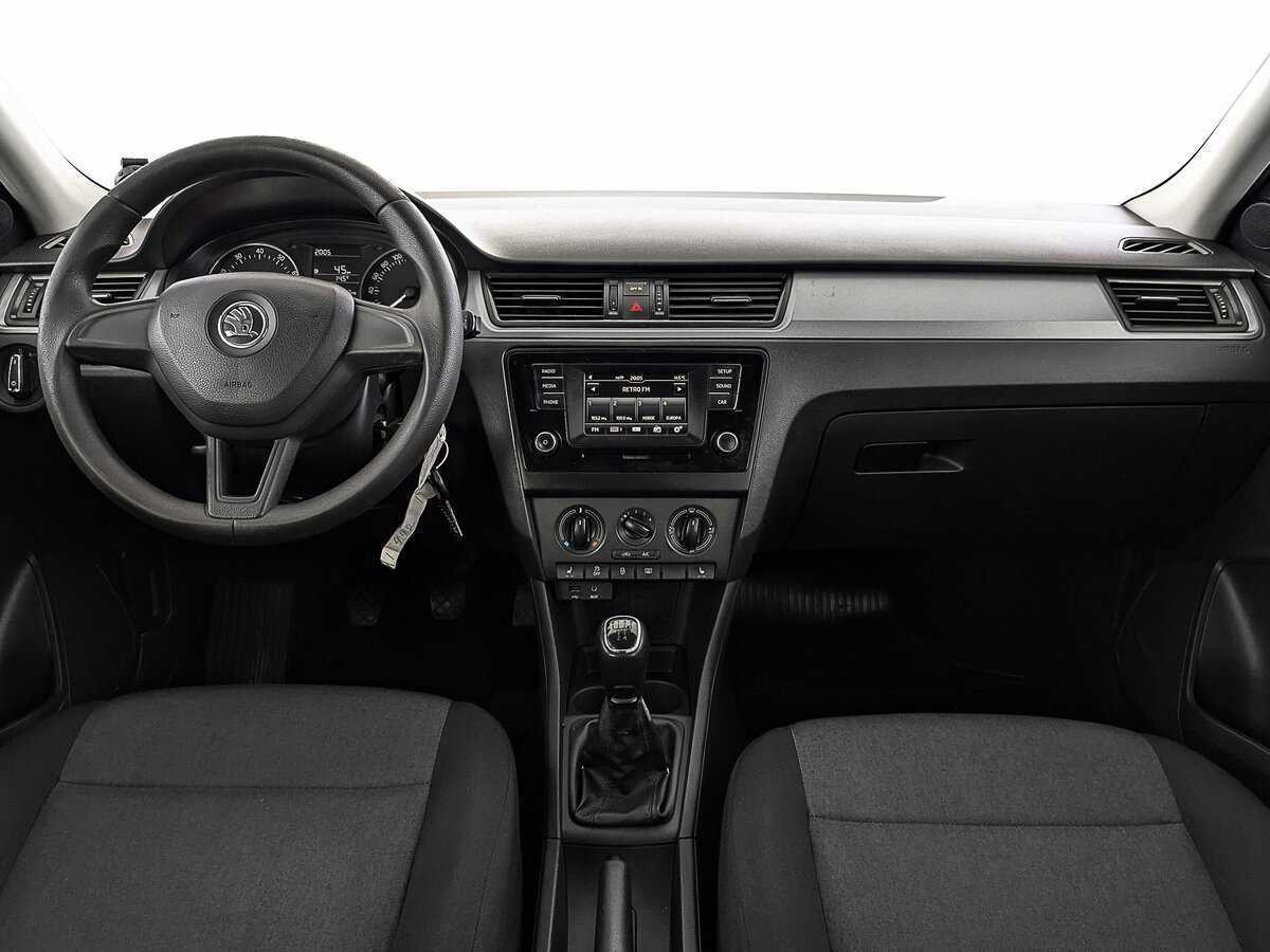Skoda Rapid, 2017 Фото №14