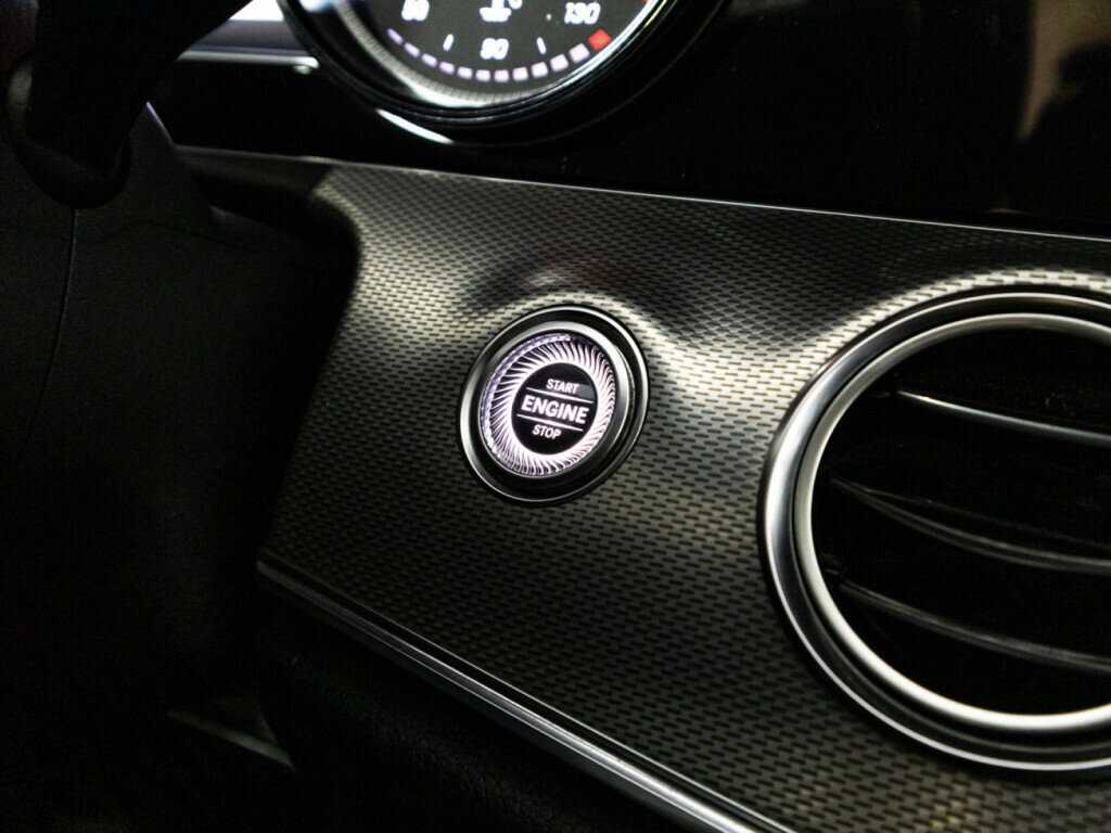 Mercedes-Benz E-Класс 200 d, 2019 Фото №19