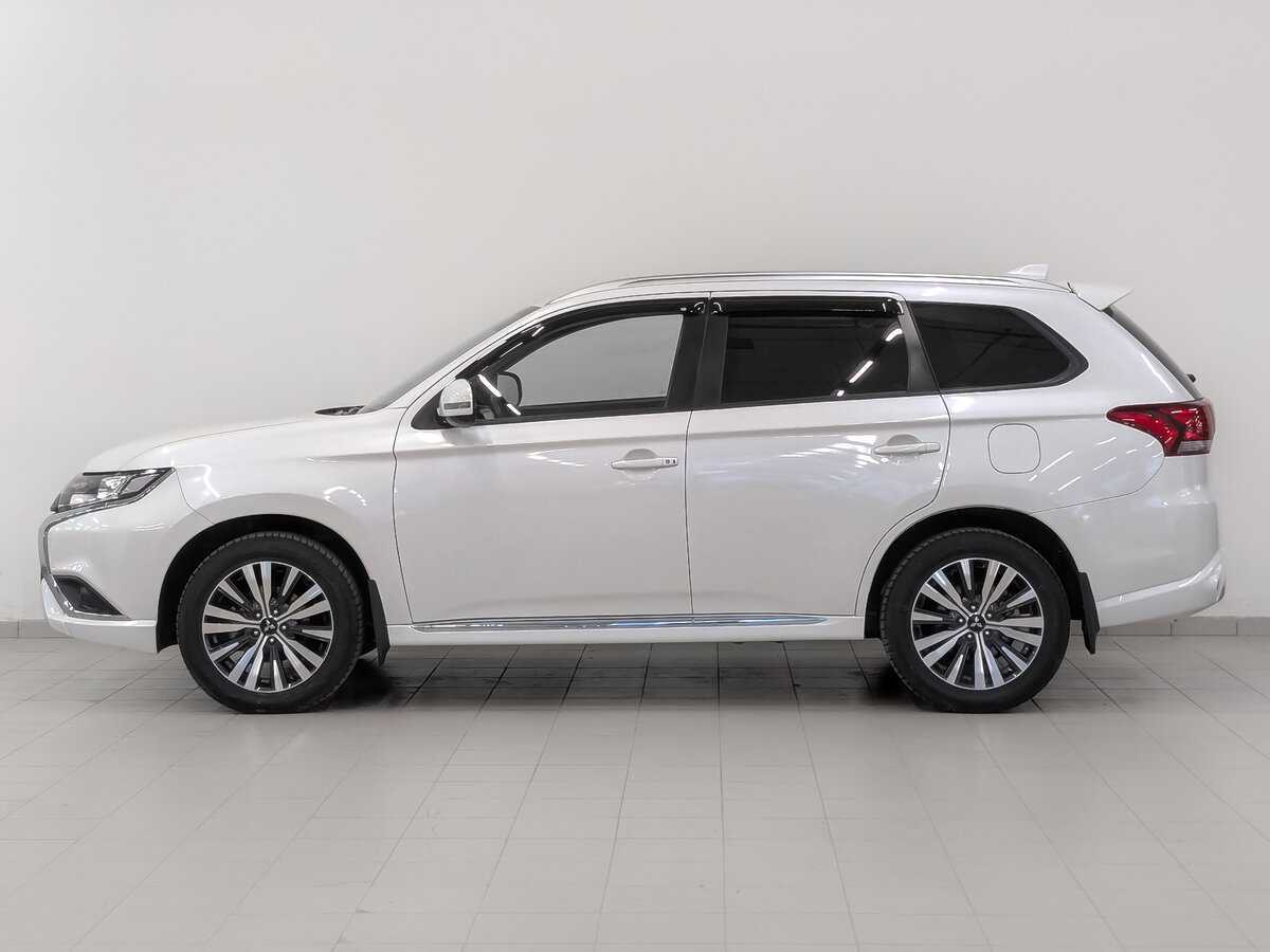 Mitsubishi Outlander, 2022 - 8 874 км. | Фото №8