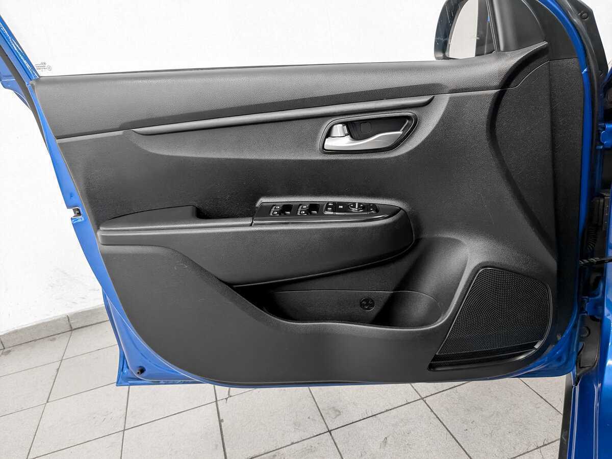 Kia Rio X-Line, 2020 Фото №16