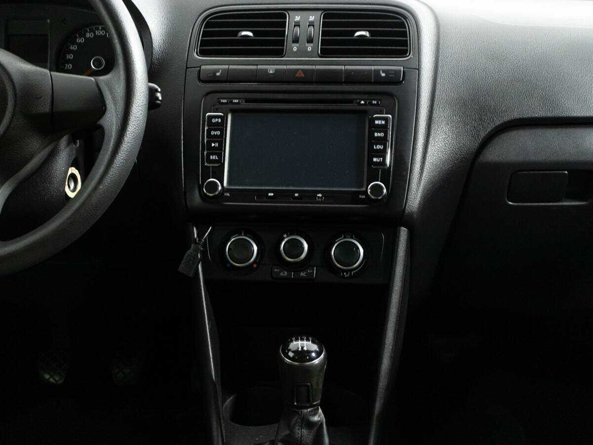 Volkswagen Polo, 2013 Фото №14