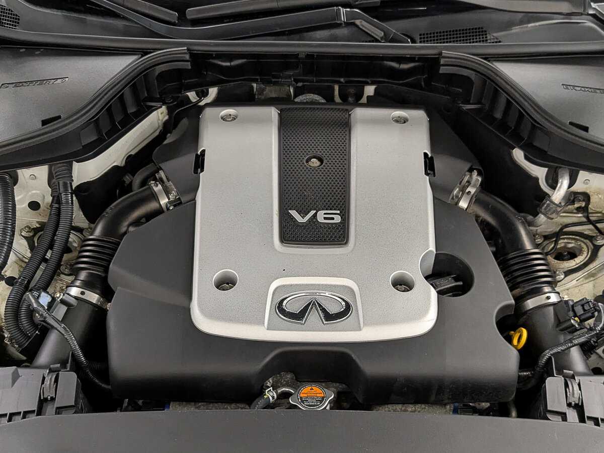 Infiniti Q70, 2016 Фото №9