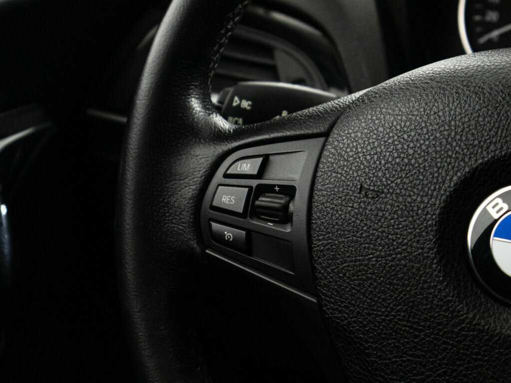 BMW 1 серии 120i, 2016 Фото №17