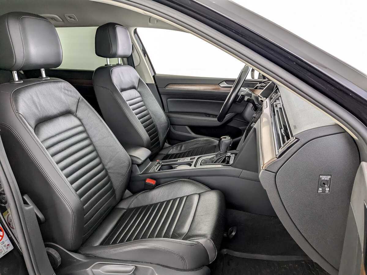 Volkswagen Passat Alltrack, 2018 Фото №24