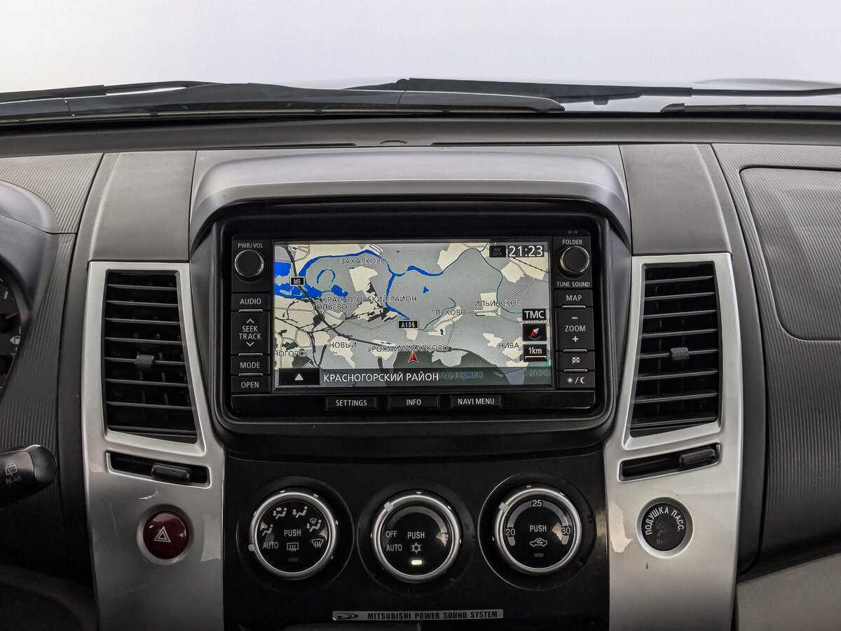 Mitsubishi Pajero Sport, 2013 Фото №17