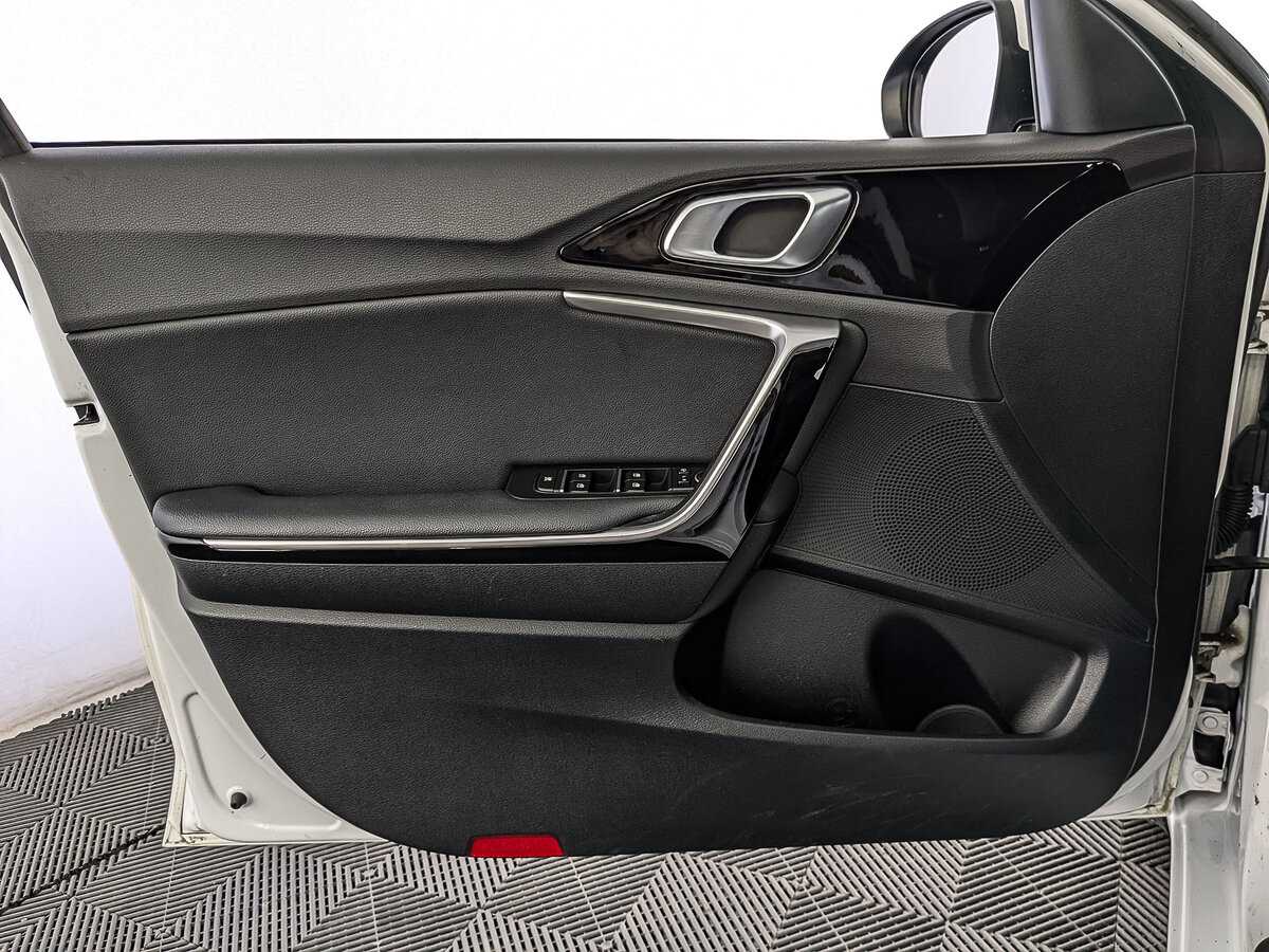 Kia Ceed, 2021 Фото №19