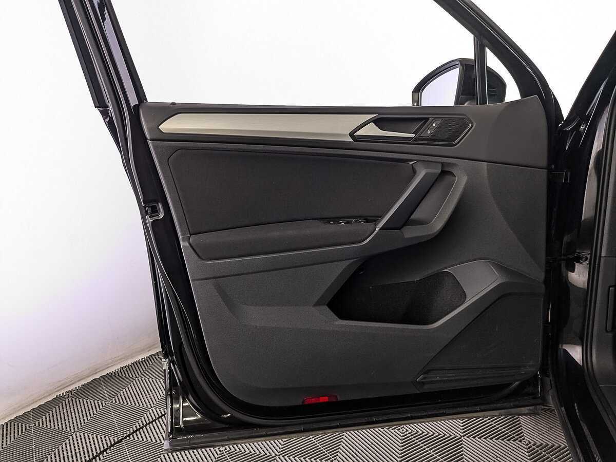Volkswagen Tiguan, 2021 Фото №19