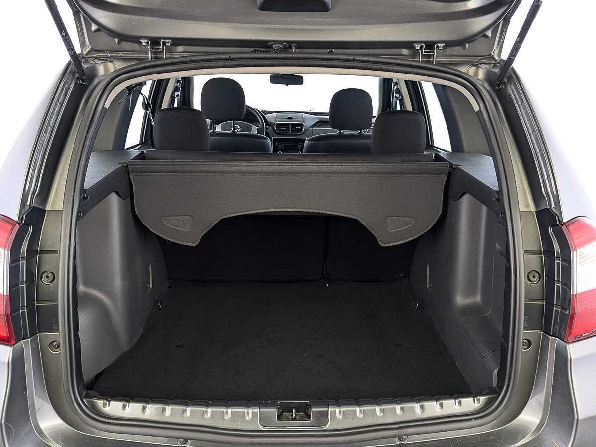 Nissan Terrano, 2015 Фото №10