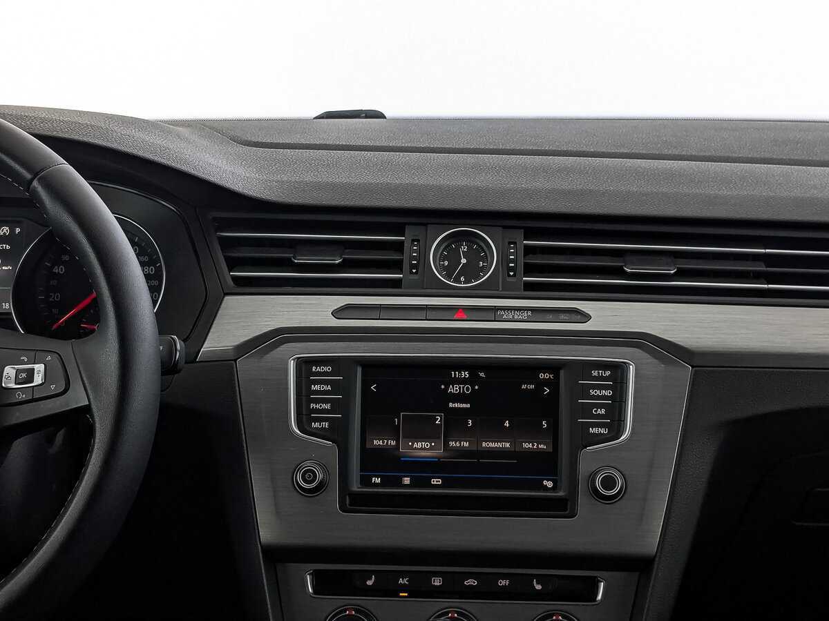 Volkswagen Passat, 2017 Фото №17