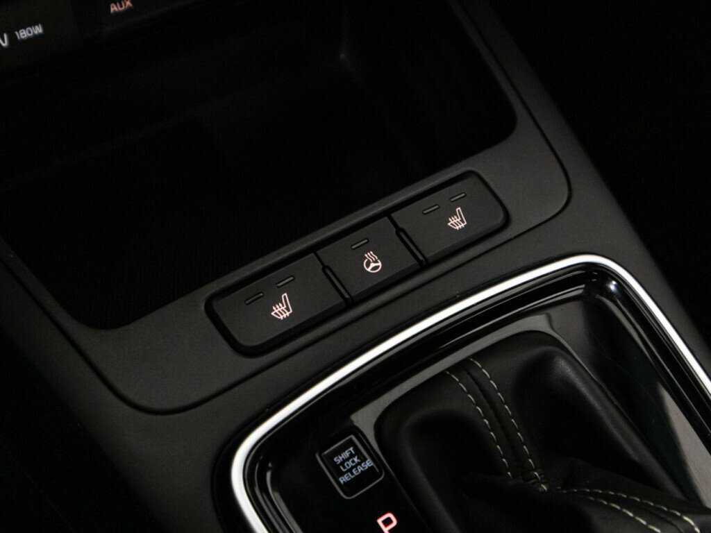 Kia Rio, 2018 Фото №16