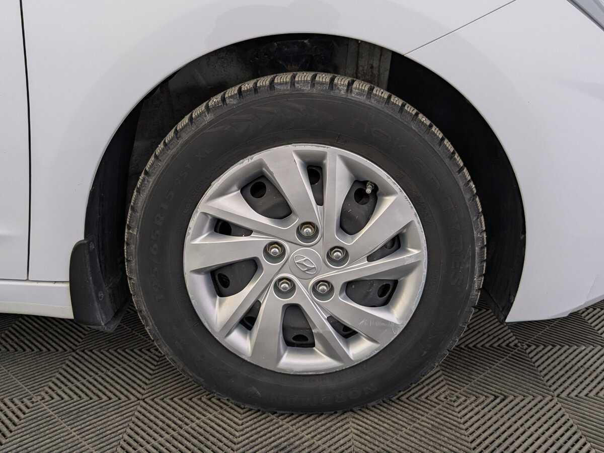 Hyundai Elantra, 2019 Фото №12