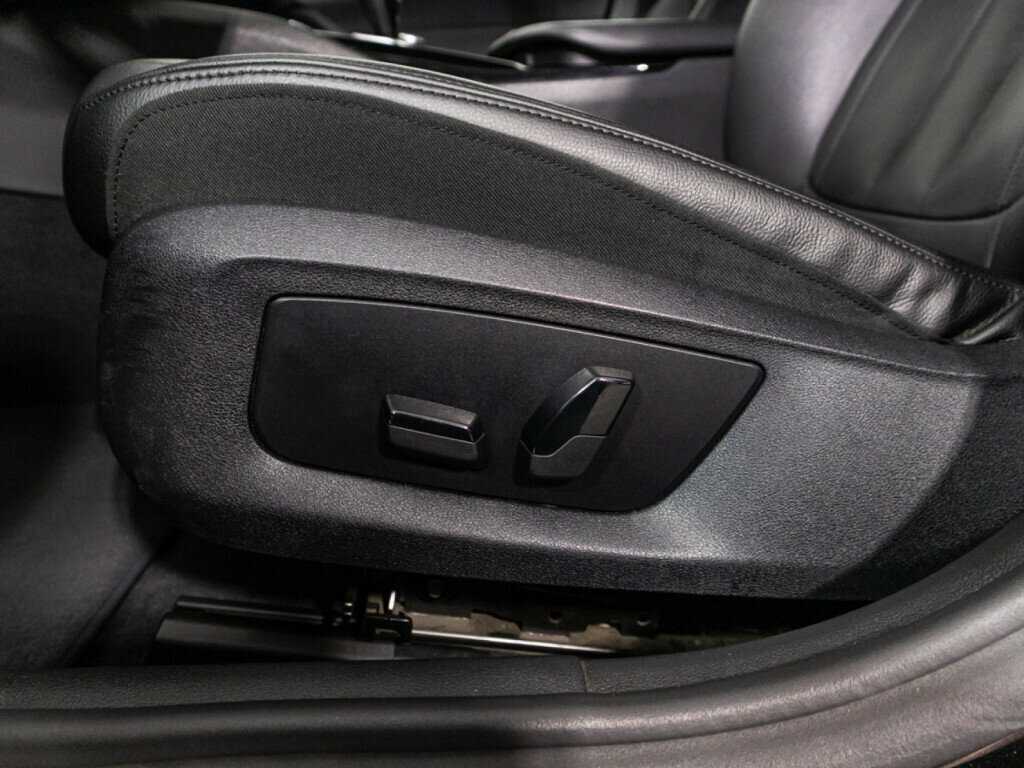 BMW 5 серии 520i, 2018 Фото №16