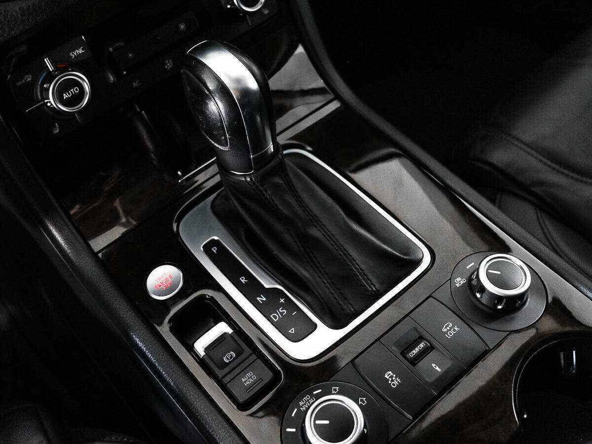 Volkswagen Touareg, 2012 Фото №11