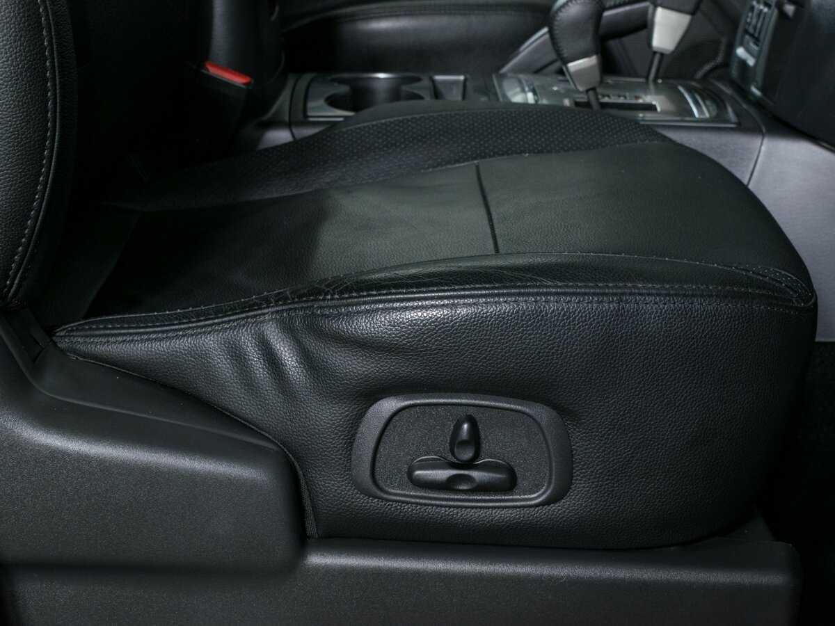 Mitsubishi Pajero, 2013 Фото №14