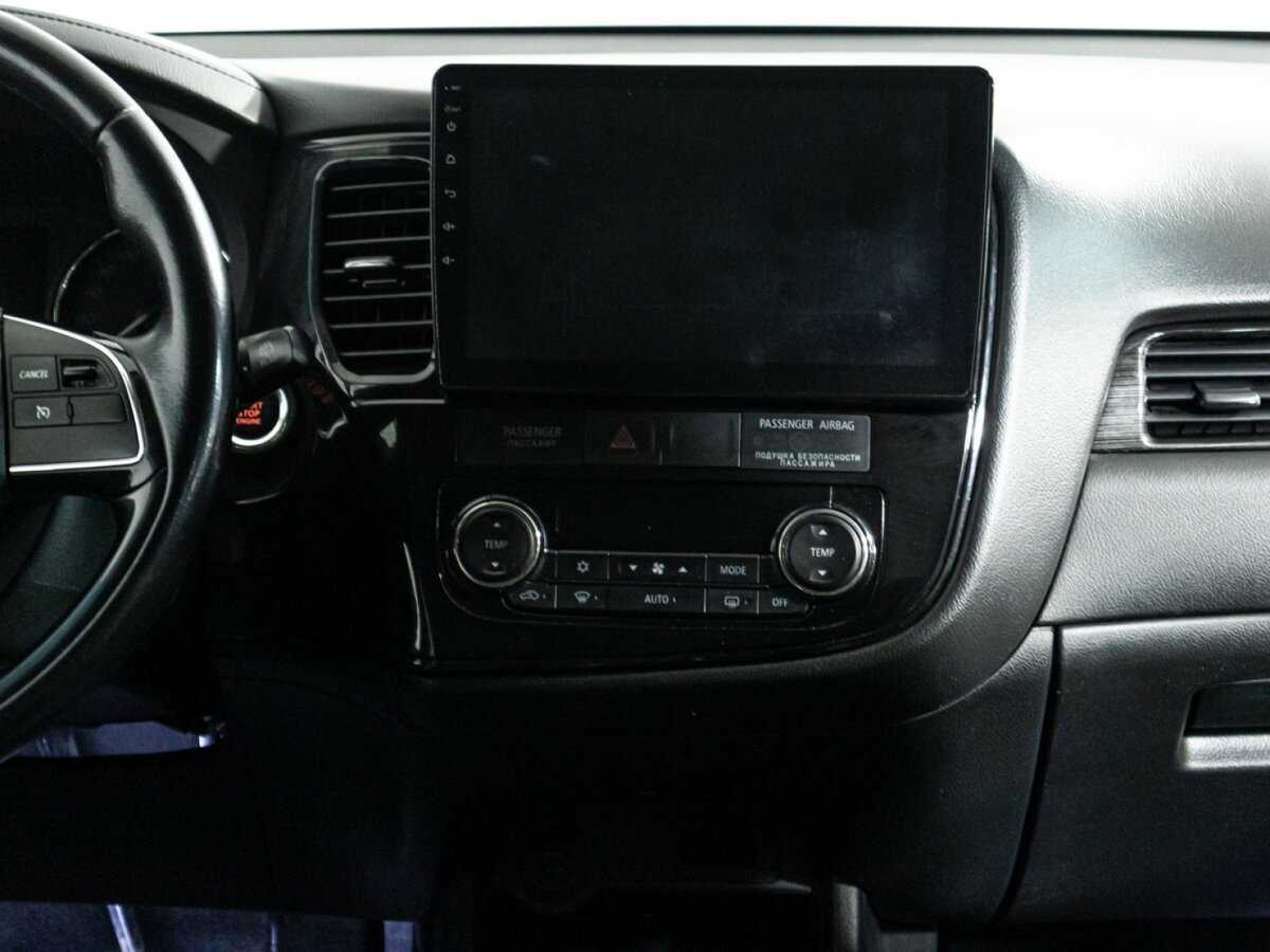 Mitsubishi Outlander, 2016 Фото №14