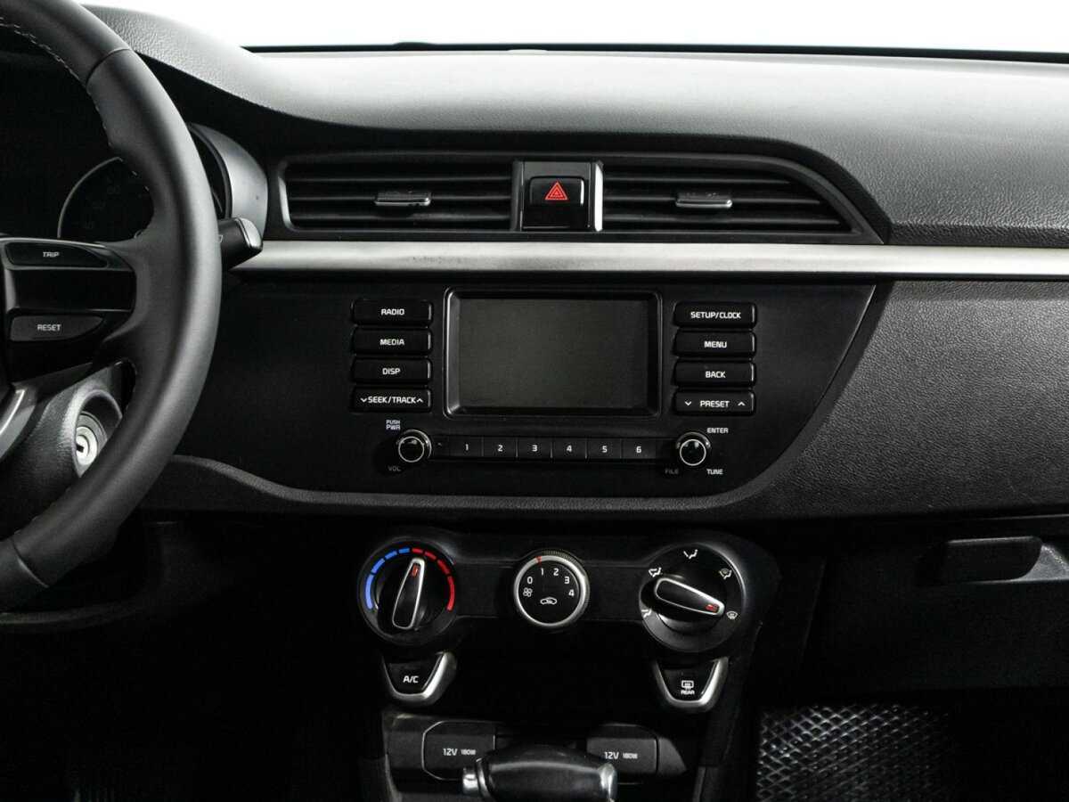 Kia Rio, 2018 Фото №14