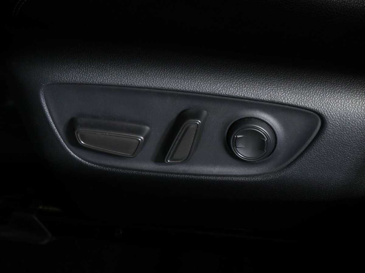 Toyota RAV4, 2021 Фото №14