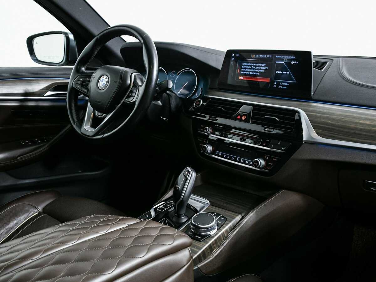 BMW 5 серии 520d xDrive, 2017 Фото №9