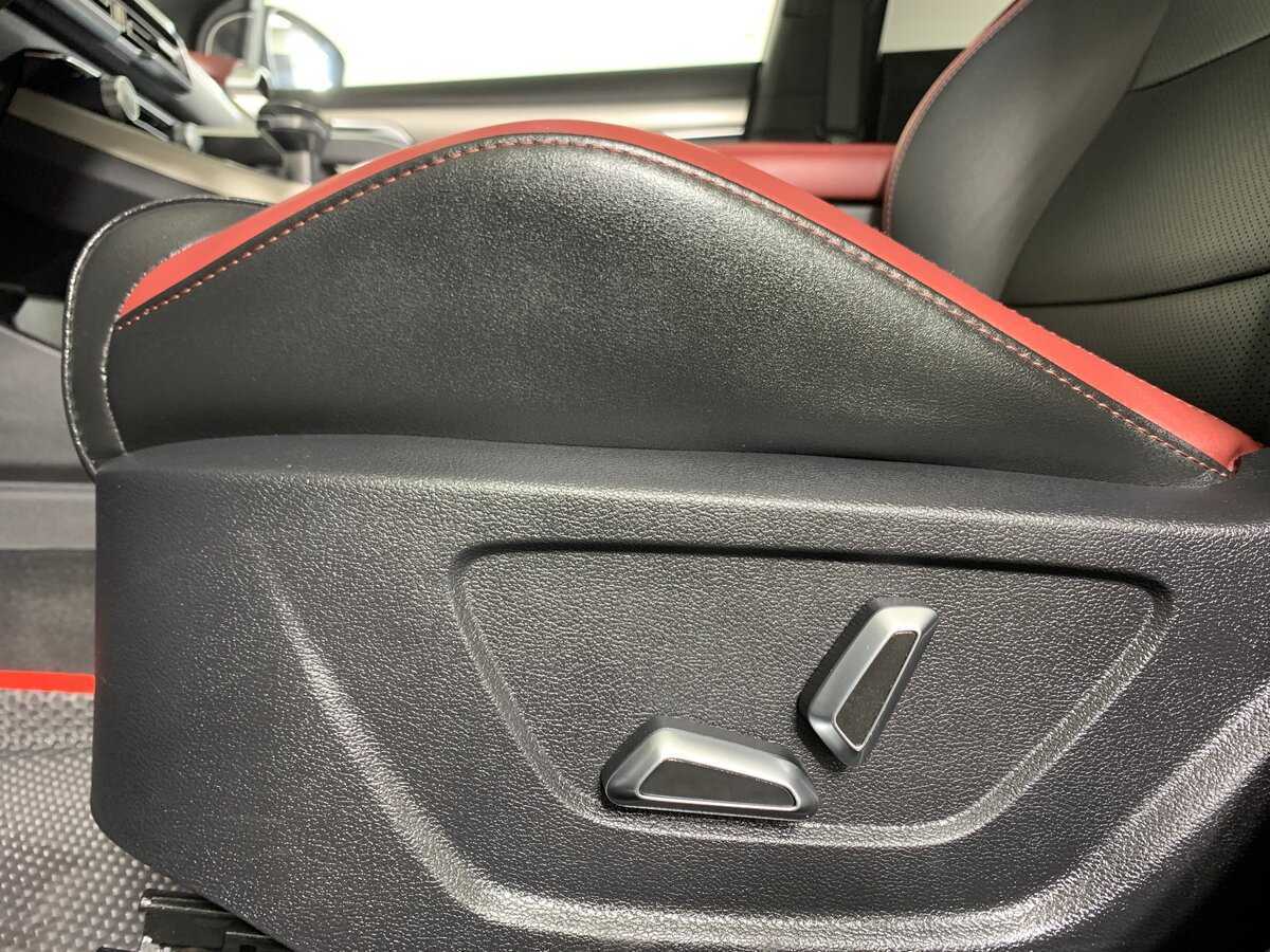 Geely Coolray, 2023 Фото №16