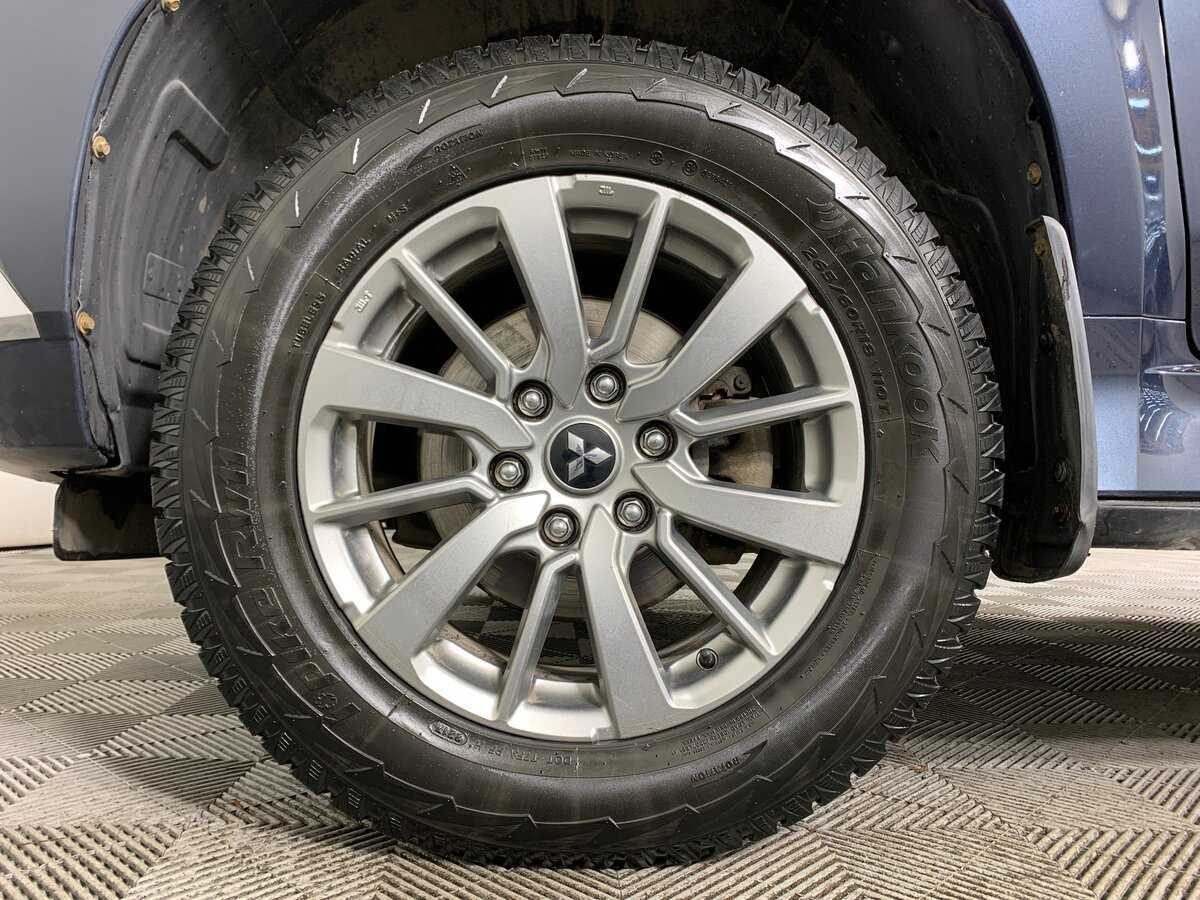 Mitsubishi Pajero Sport, 2018 Фото №9