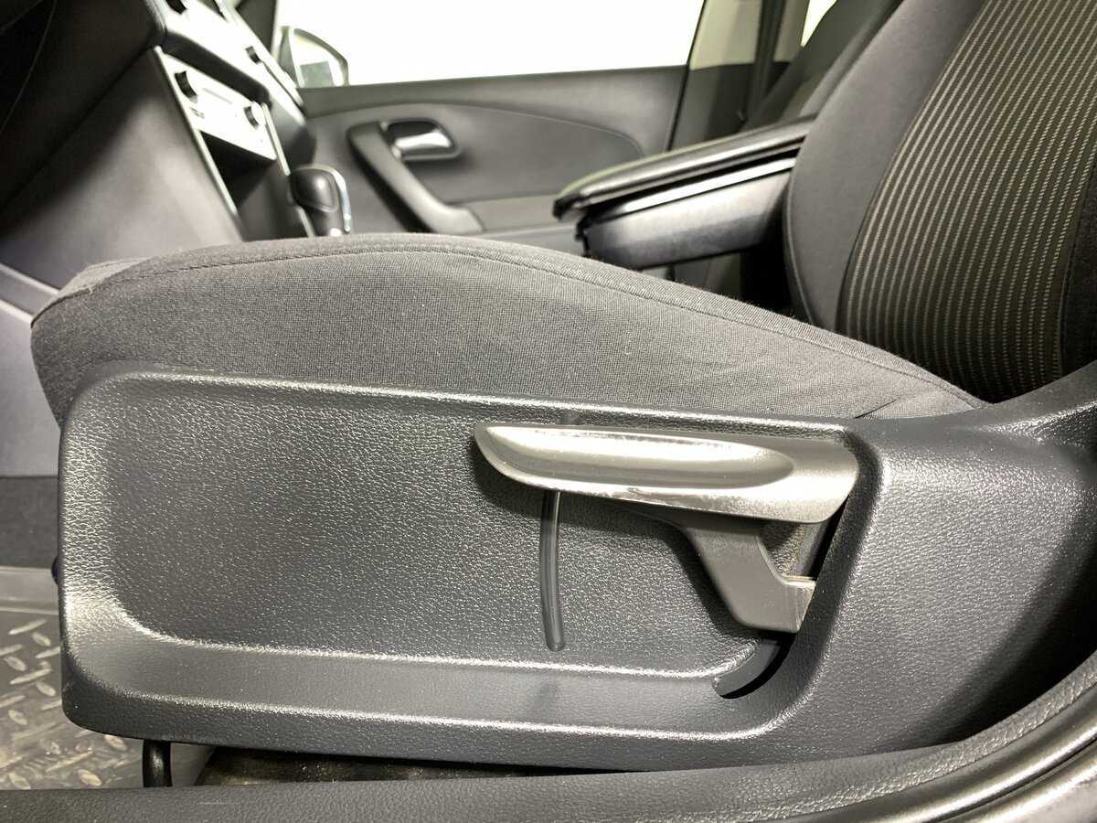 Volkswagen Polo, 2013 Фото №16